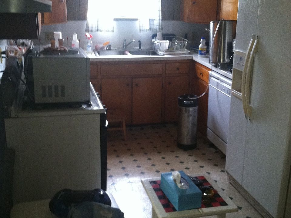 2nd image of 300 Mulberry Salem Rd