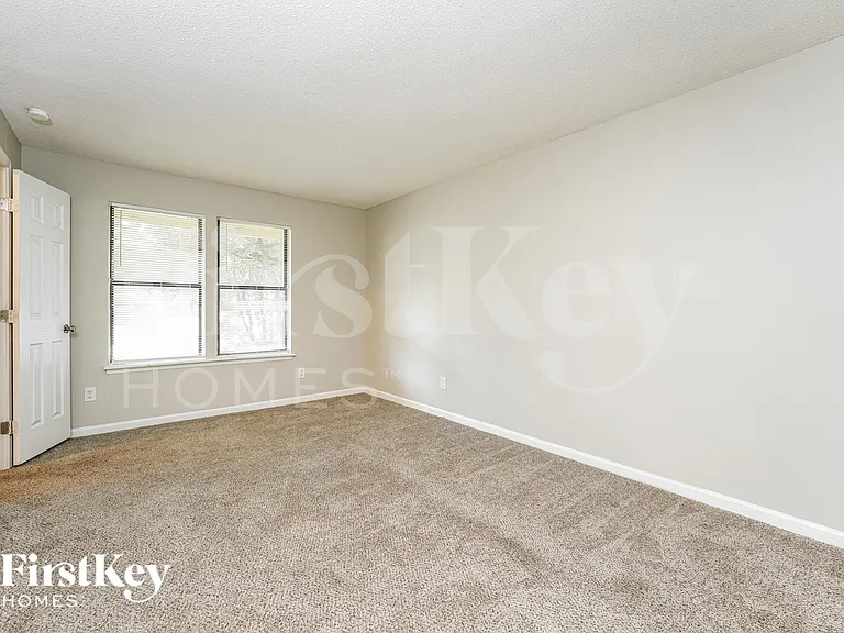 3931 Springleaf Dr — Photo 7