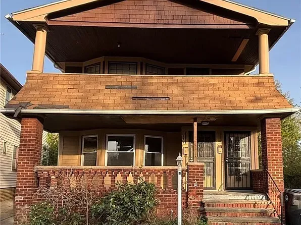 977 E 128th St #2, Cleveland, OH 44108