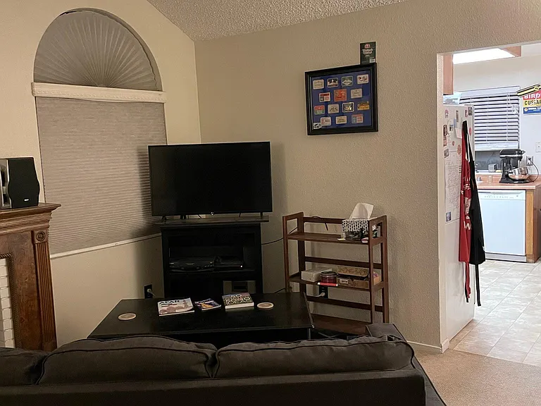 Primero Way — Photo 10