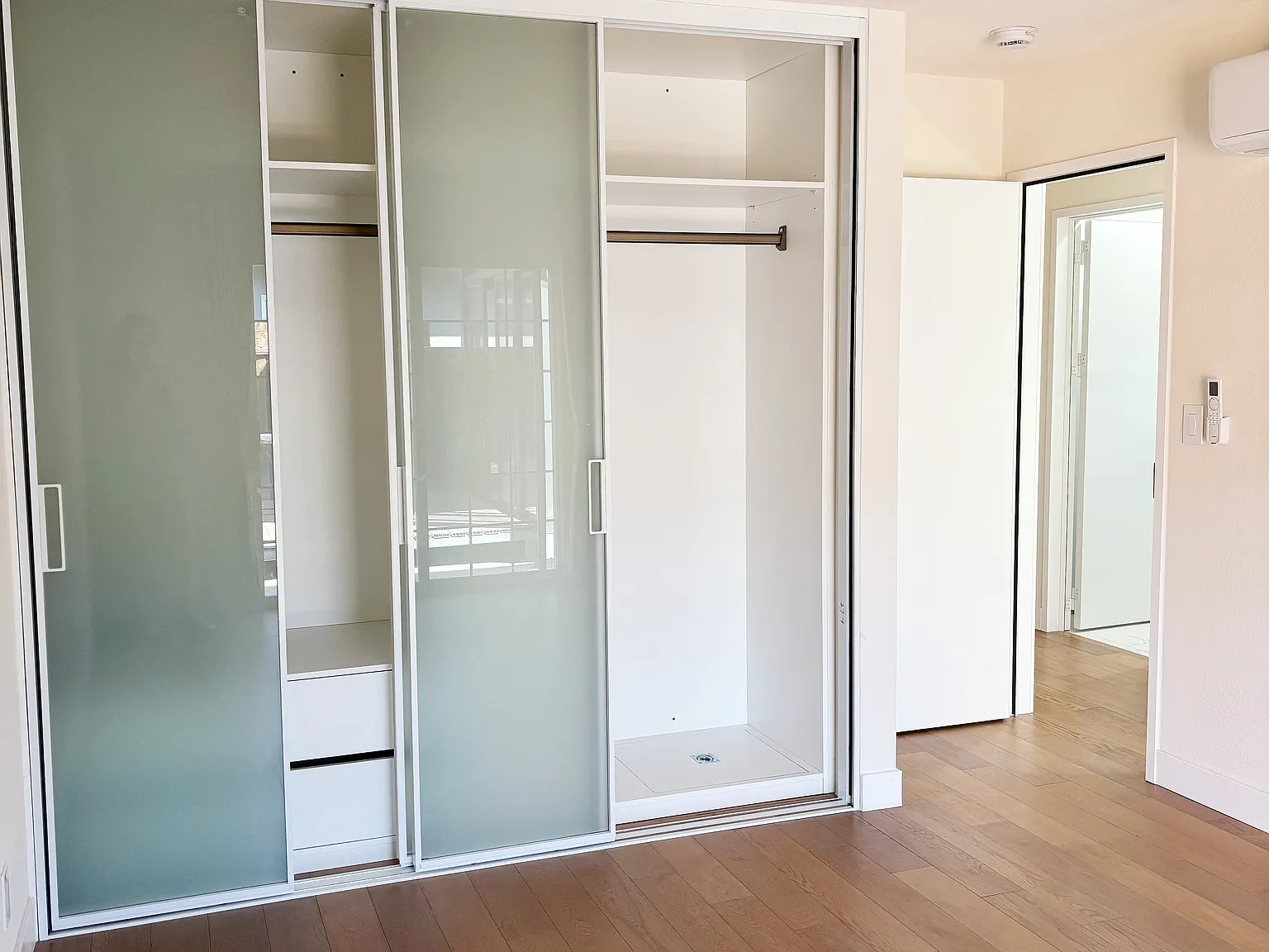 1 bed, 550 sqft, $2,800 — Photo 2