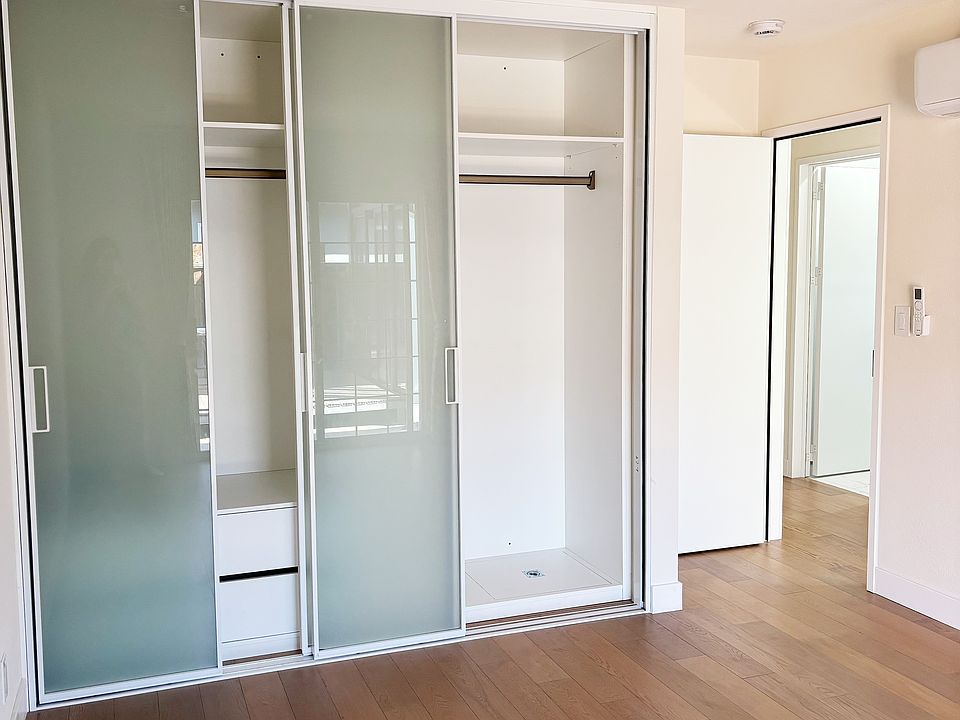 2nd image of 2062 Sahara Way