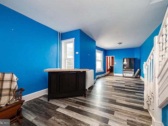 5th image of 911 N 5th St