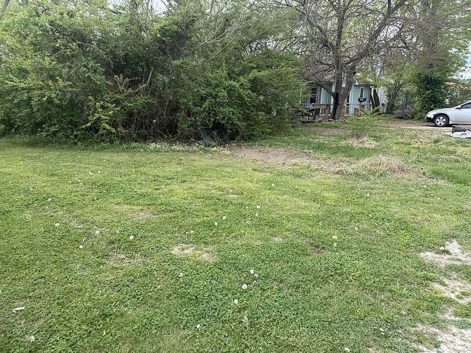 1st image of 418 N Oak St