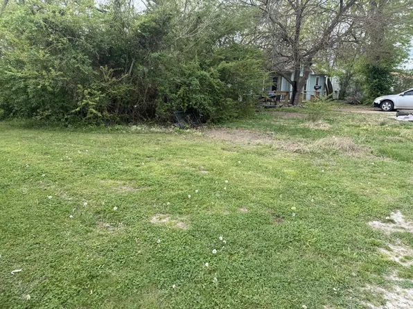 418 N Oak St, Hohenwald, TN 38462