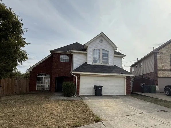 900 Blossomwood Ct, Arlington, TX 76017