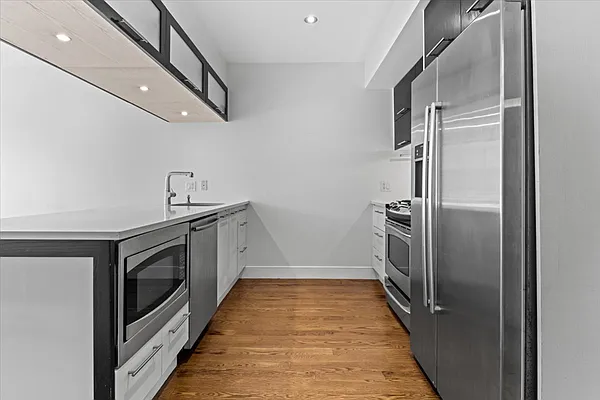 Sold by Compass | media 2