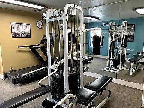 Fitness Center - Country Glen