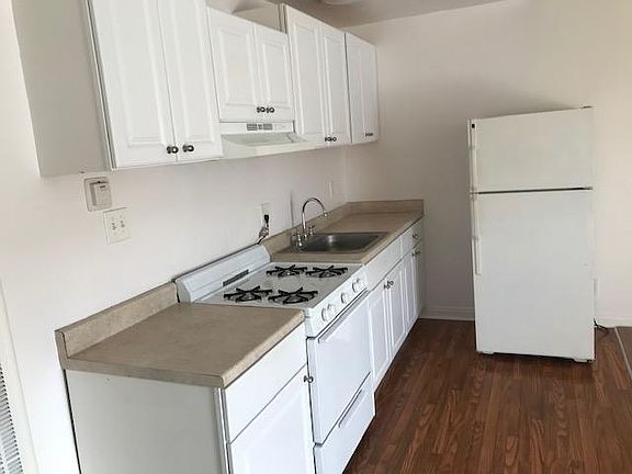 5th image of 731 S New Hampshire Ave #10