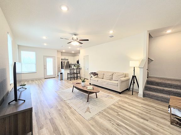 2nd image of 13522 Tulipwood Nook #101