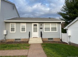 118 Ambassador Dr UNIT A, Manchester, CT 06042