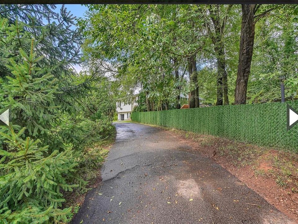 1st image of 16 Victoria Dr