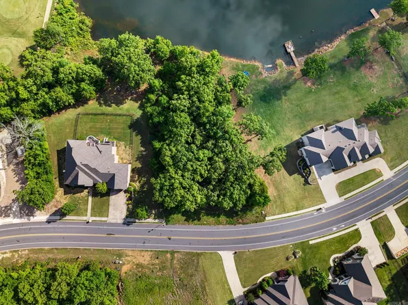32 Greystone Blvd, Cabot, AR 72023