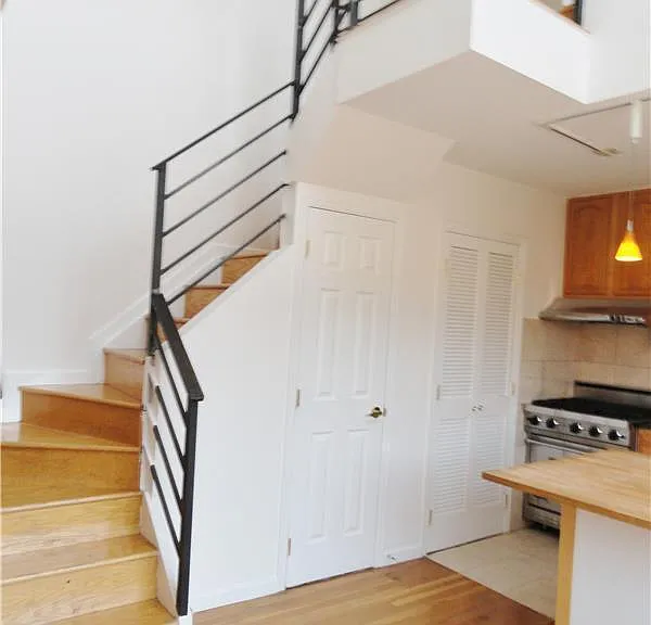 753 E 5th St #4B — Photo 5