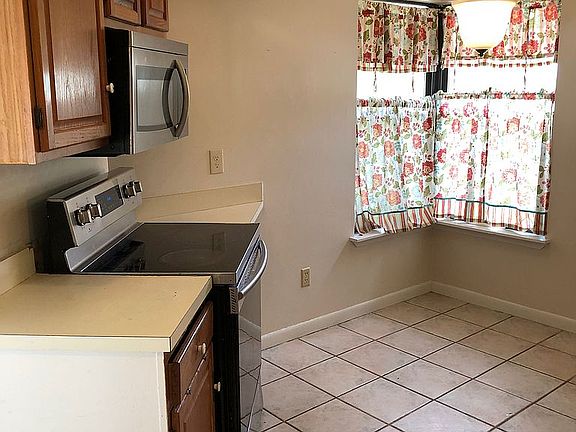 Another view of kitchen.