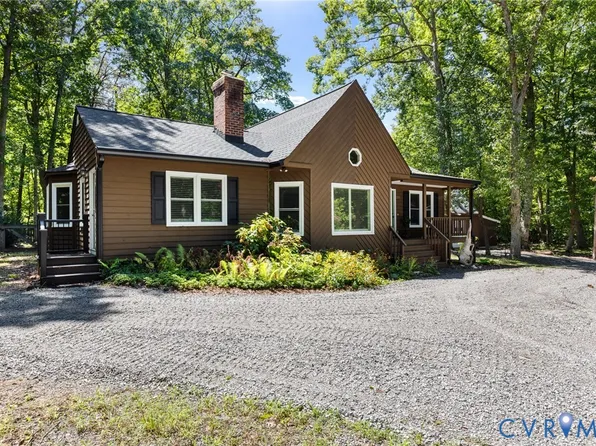 235 Deerwood Dr, Gum Spring, VA 23065