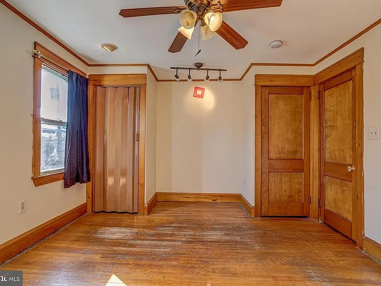 58 N Elmwood Ave — Photo 11
