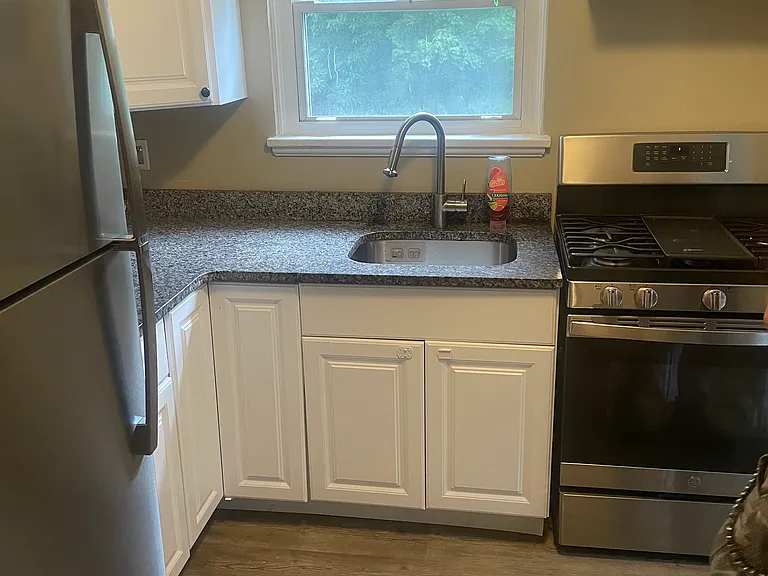 360 Anawanda Ave — Photo 15