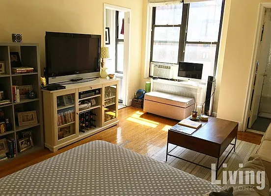 Rented by Living New York | media 22