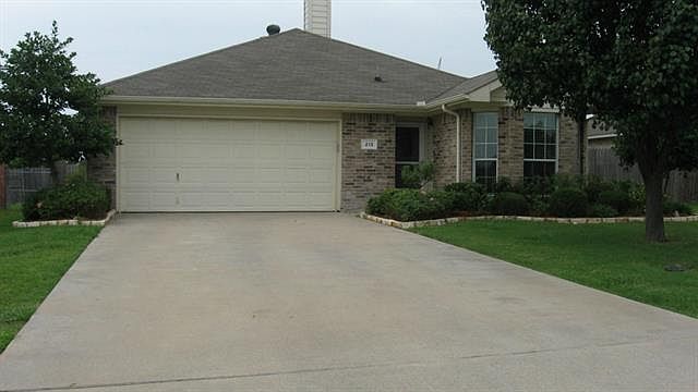 1st image of 213 Rustic Grove Ln