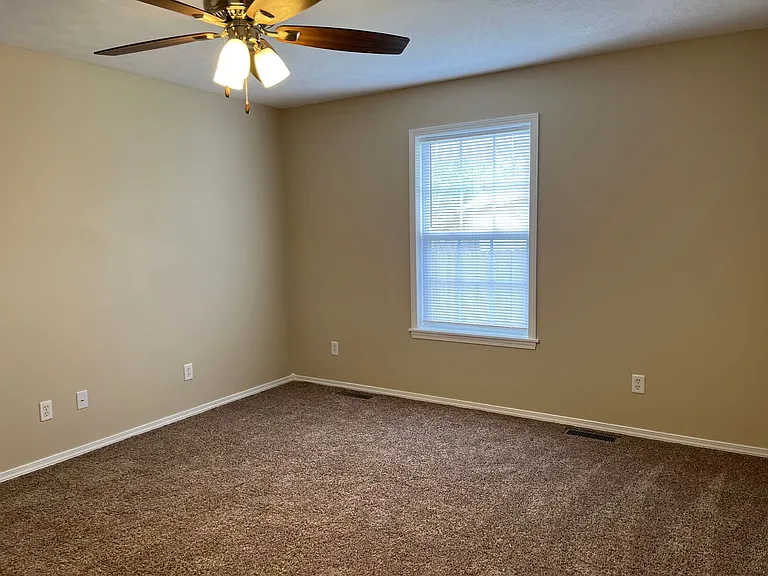 4443 W Delmar St — Photo 12