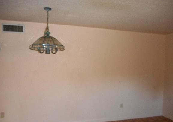 4th image of 2330 Monica St