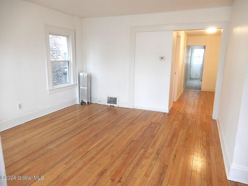 5th image of 2249 15th Street
