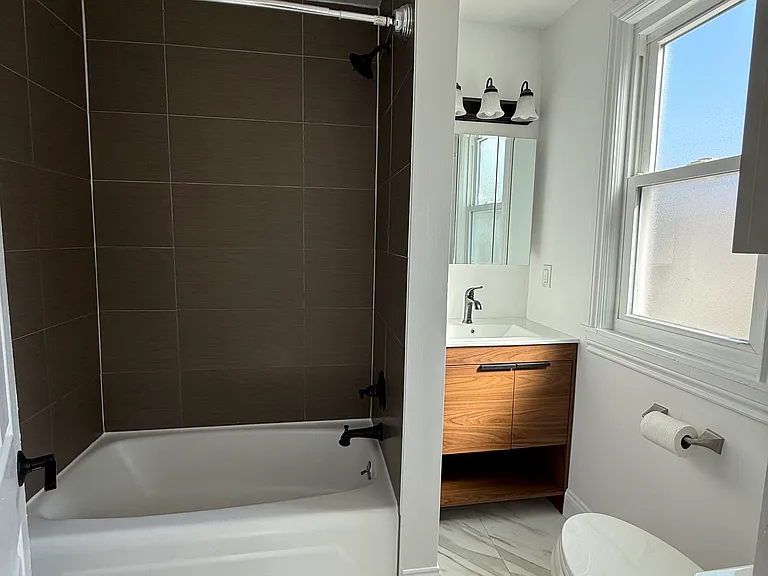 14 Elm St #2 — Photo 8