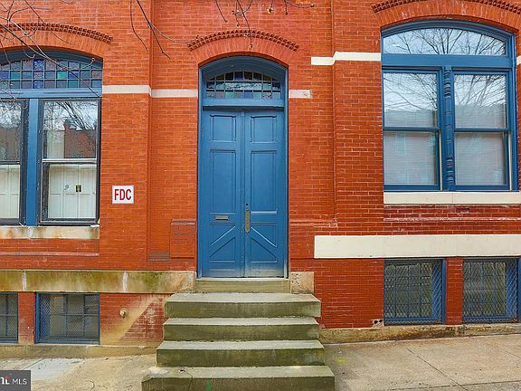 2nd image of 2116 Saint Paul St