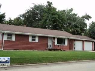 227 W Walnut St, Seymour, WI 54165