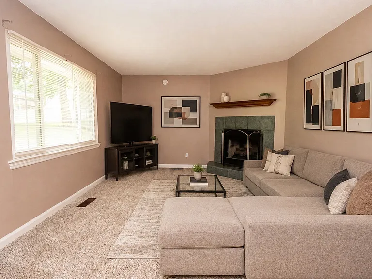 5428 Country Village Dr — Photo 2