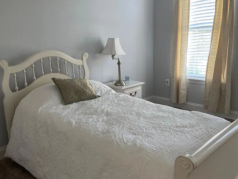 13004 Disney Ln — Photo 9