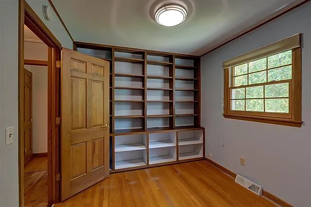 6317 Masthead Dr — Photo 20