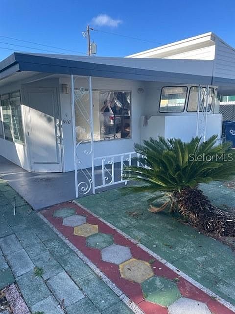 1st image of 910 50TH AVENUE TERRACE W