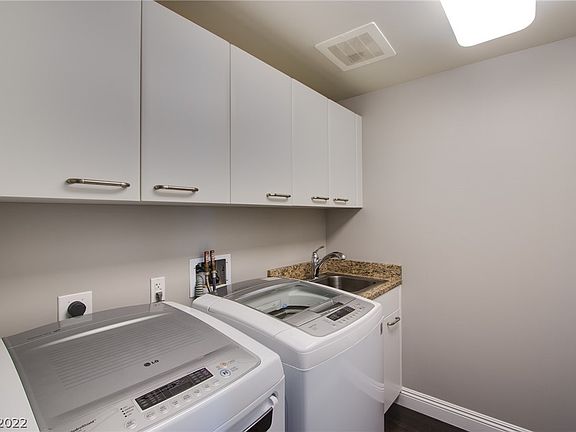 2nd image of 222 Karen Ave Unit 3304