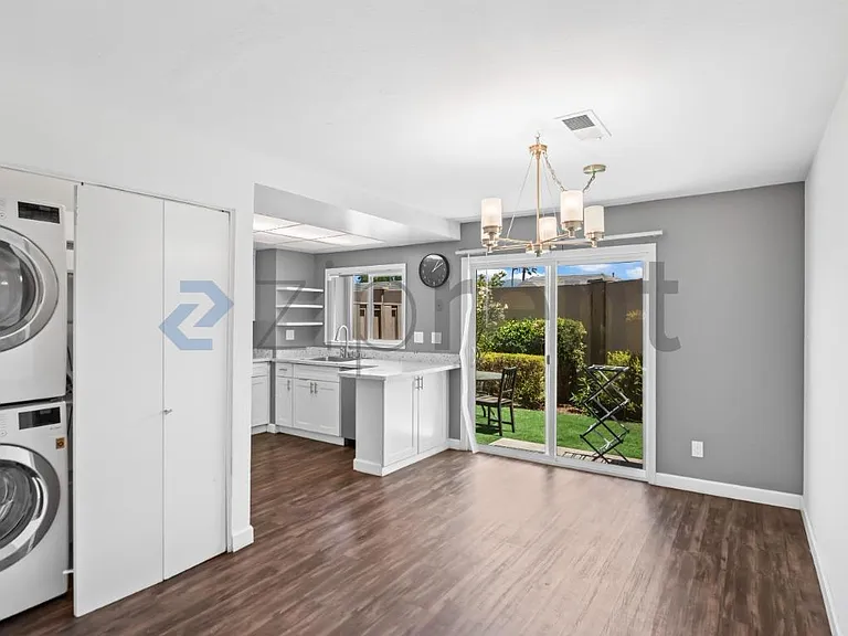 11030 Firethorne Dr — Photo 10