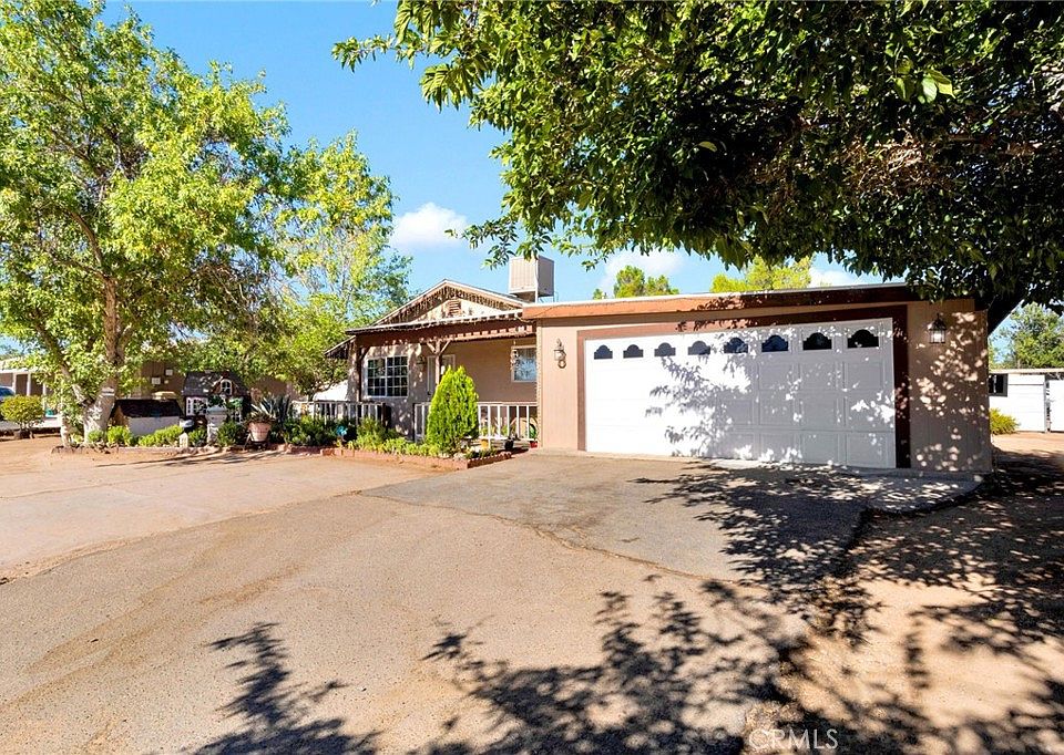 1st image of 8012 Cottonwood Ave