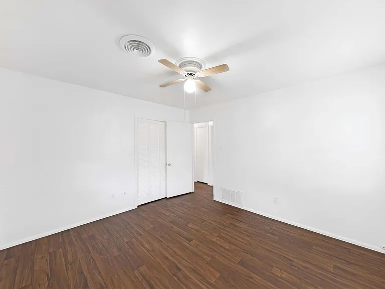 2717 Wesleyan Dr — Photo 5