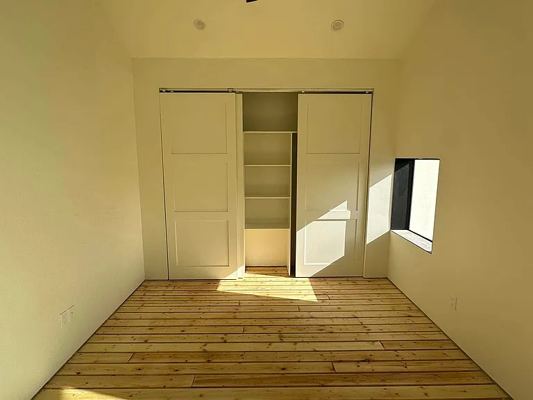 1022 E Polk St #1 — Photo 13