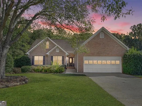 4525 Summerset Dr, Gainesville, GA 30507