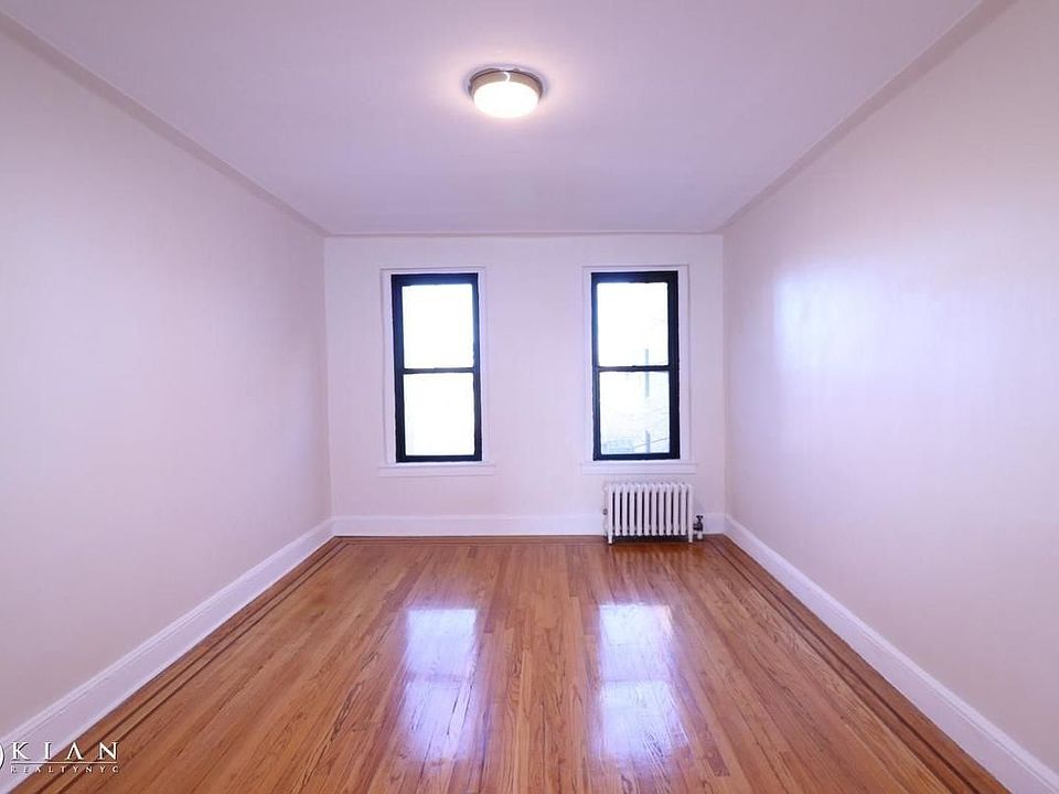 1st image of 15110 35th Ave APT 2D