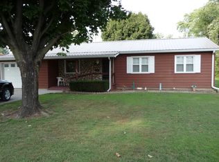 1406 State St, Vincennes, IN 47591