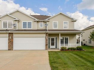 927 10th St SE, Altoona, IA 50009