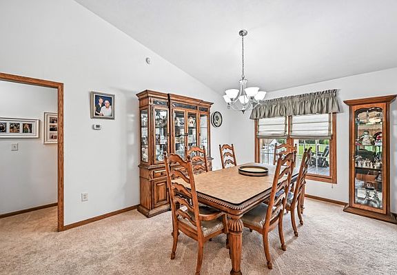 5th image of 3129 Saranac Dr