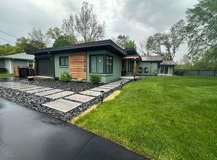 3340 Greenleaf Blvd, Elkhart, IN 46514