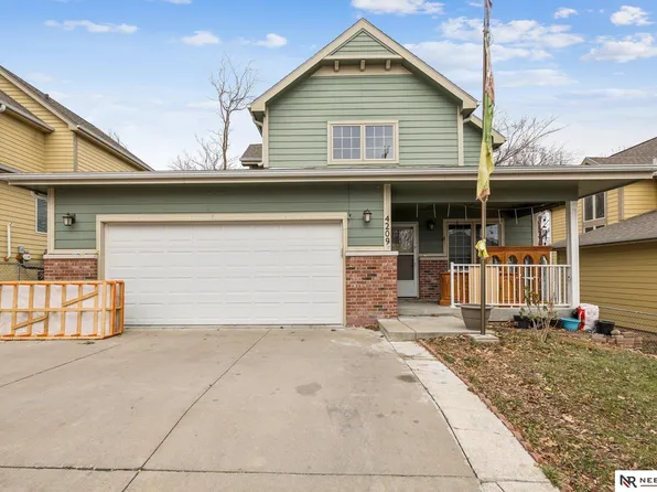 4209 Lake St, Omaha, NE 68111