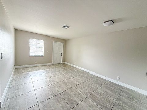 2nd image of 1515 N Federal Hwy #11378986