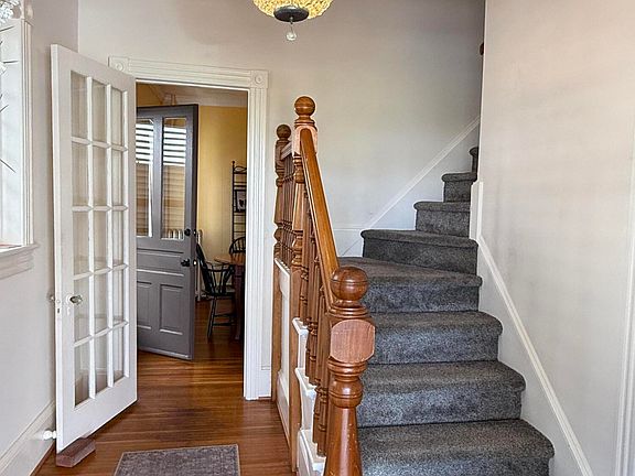 2nd image of 206 W 4th St
