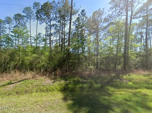 1 7th St, Bay Saint Louis, MS 39520