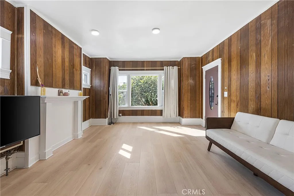 1 bed, 800 sqft, $2,500 — Photo 4